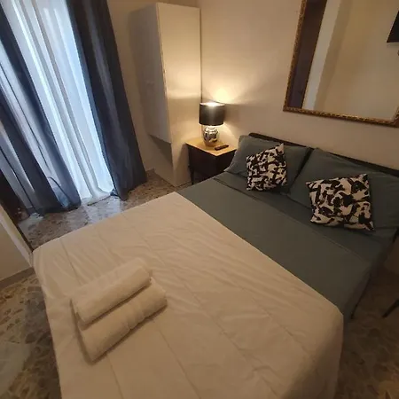 Matrimoniale Cado Dalle Nubi Con Bagno Privato E Balcone Vendégház *
